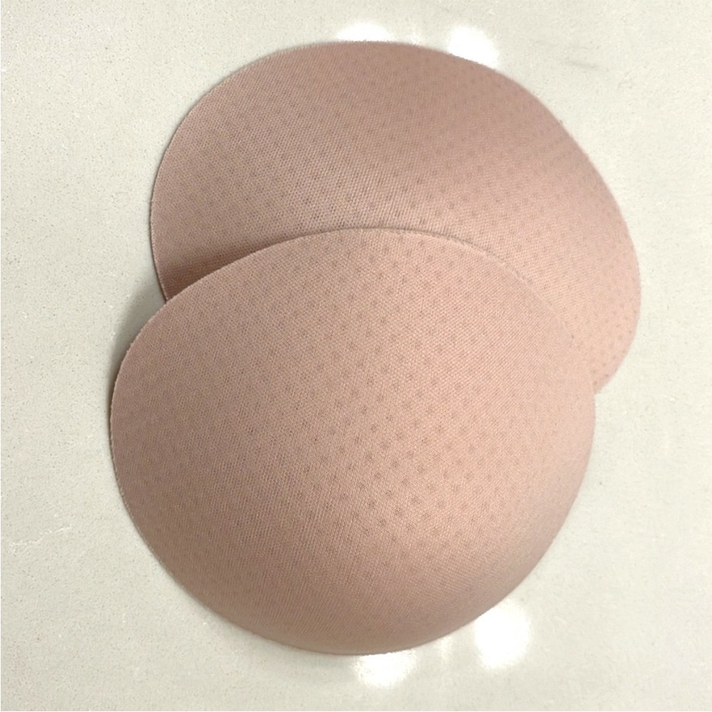 Lululemon Sports Bra Pads / Inserts - Nude, Size 4